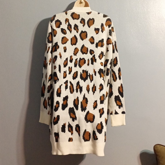 Leopard 🐆 print women's XL cardigan - Picture 12 of 16